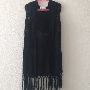 Girls long sleeveless top